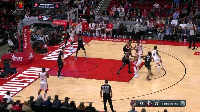 小波特底线发球巧妙助攻 小马丁心领神会空接暴扣