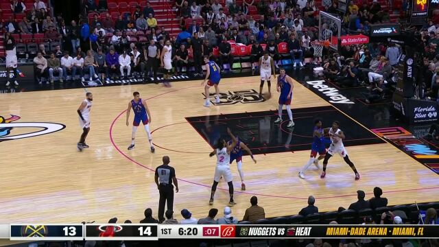 配合默契！巴特勒眼观六路炮弹直传助飞马丁暴扣挂筐