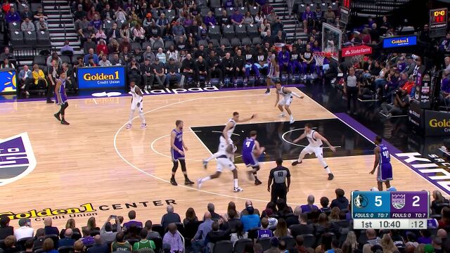 独行侠vs国王第1节英文原声回放