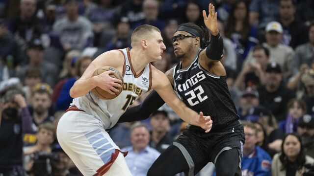 约基奇vs国王集锦 全场20+11连续命中关键球击垮敌军