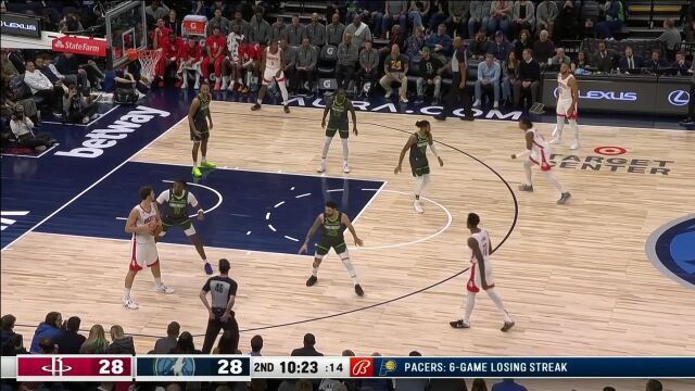 申京送出神来之笔助飞克里斯托弗 伊森连续假动作中距离干拔命中