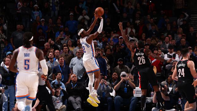 开拓者121-123雷霆 亚历山大绝杀摧毁利拉德生涯之夜