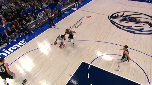 过你就像过马路 伍德大步流星上篮得手