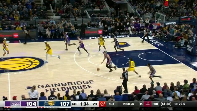 关键时刻挺身而出！特纳一外一内送上两记致命封盖挽回颜面