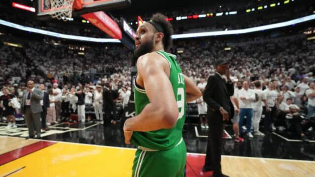 凯尔特人104-103热火 怀特0.1秒极限补篮绝杀总比分3-3