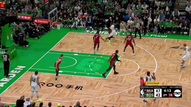 手感回温！布朗突破挑篮+突破暴扣肆意虐筐