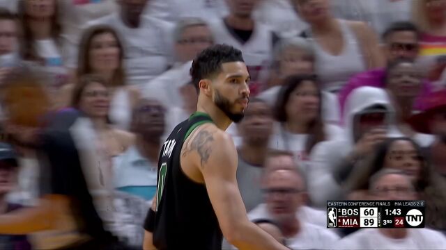 重新点燃战斗气焰！斯玛特超远制导塔图姆双手暴扣