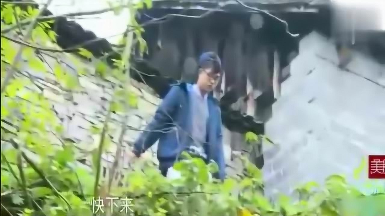 变形计代欣桂和崔子千在看电视代爸上来就把电视关了