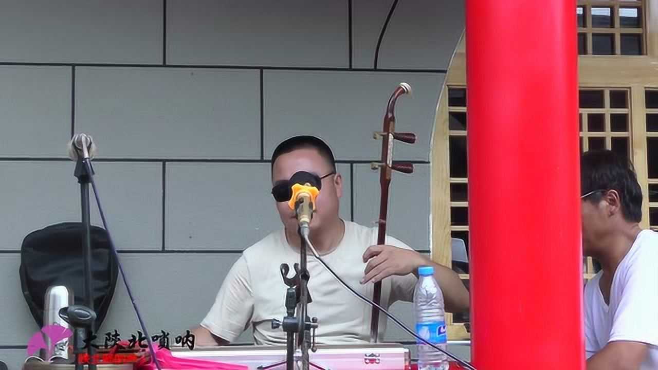 周大平二胡独奏红军哥哥回来了