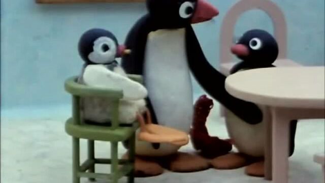 企鹅家族:Pingu只顾着跟小伙伴玩,把妹妹弄丢了,Pingu很难过