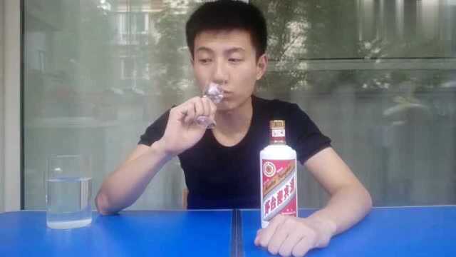 新出的茅台迎宾酒,酒体比较柔,略微偏甜,适合大众