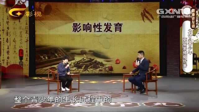 青少年吸烟的危害:会影响男生性器官的发育,女性月经推迟