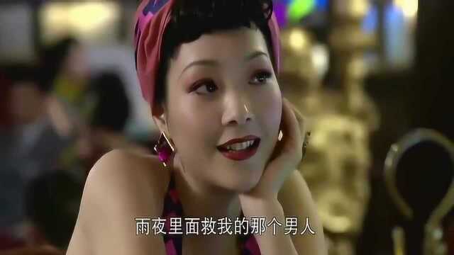 性感美女主动和男子跳舞,动作好妩媚,画面太香艳啦