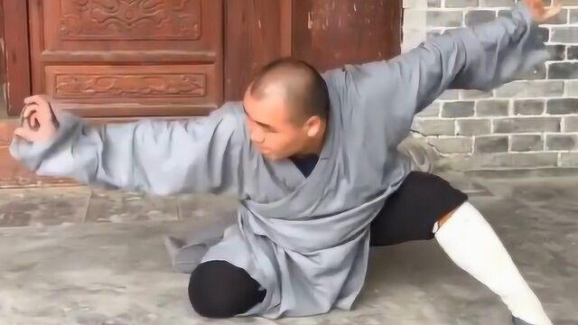 少林武僧苦练15年,终成一招“少林伏虎拳”,自称:找不到对手