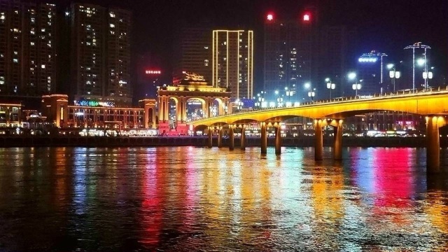 你来得正是时候:“中国黑茶之乡”湖南益阳安化夜景璀璨,宛如小香港