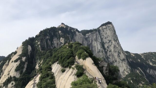 从玉泉院登华山用了两个半小时才登上华山北峰,风景真的很美