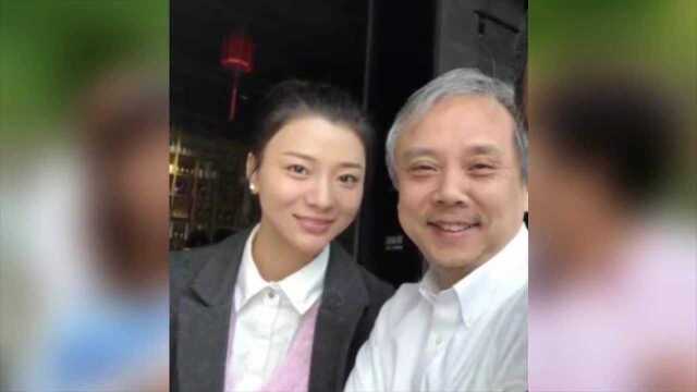 导演陈嘉上与小30岁娇妻夏沫侨承认婚讯,身材火辣少女气息满满