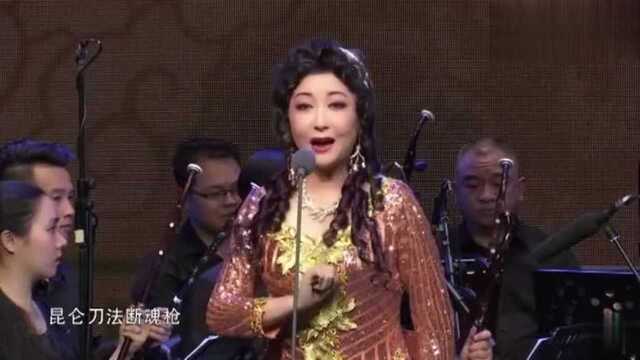 侯丹梅演唱京剧《铁弓缘》选段,太精彩了,台下掌声不断!