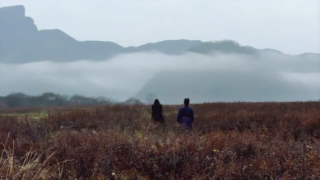 磨镜少年一路跟随聂隐娘,眼看渐渐走在一起,终究还是隐于江湖