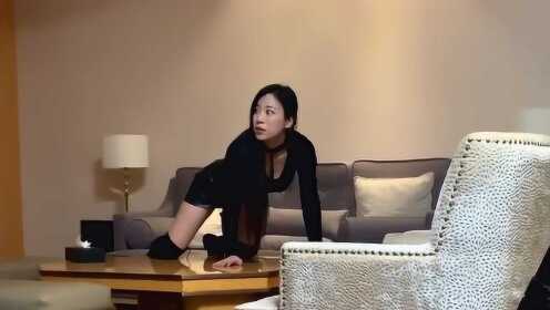 实拍片场：制服女调查员寡不敌众，结果：惨了！