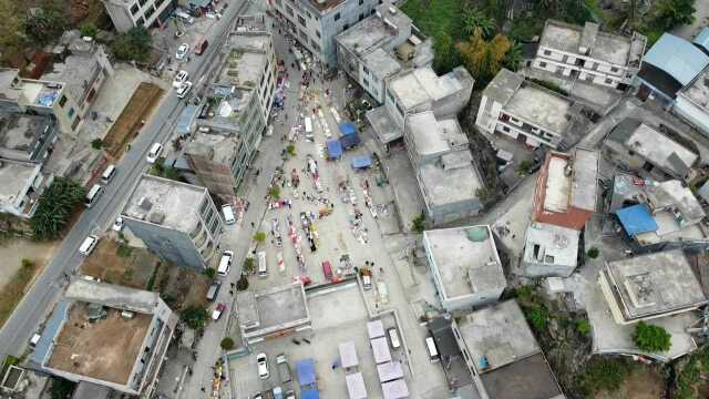 广西隆林县天生桥镇(祥播村)天生桥水泥厂所在地