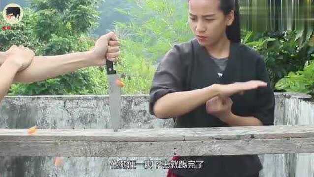 印尼的女孩,长相娇美却一身武艺,堪称“女版的李小龙”!