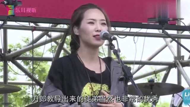 盘点三位来自少数民族的歌手,每一位的出身都非常艰苦,非常感人