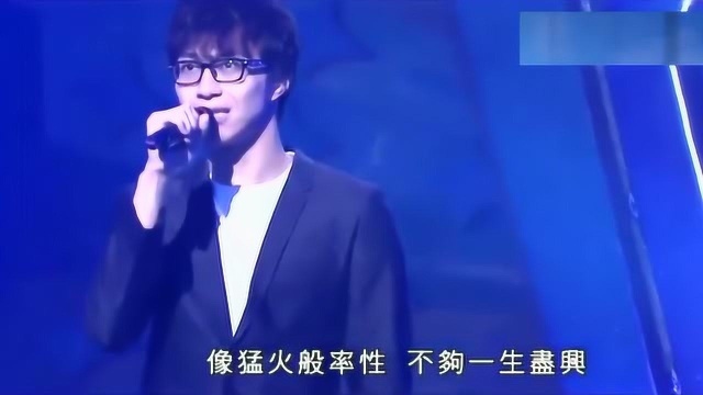 流行经典50年:吴业坤翻唱《像我这种男人》,唱得真是太深情了