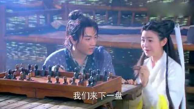 小龙女对杨过太好了,杨过从背后抱住小龙女:以后再也不下山了