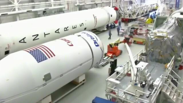 实拍Antares火箭、天鹅货运飞船组装