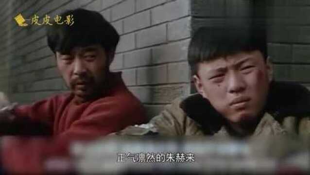 删减了大量镜头,才获准上映,但它依旧是国产片中少有的大尺度