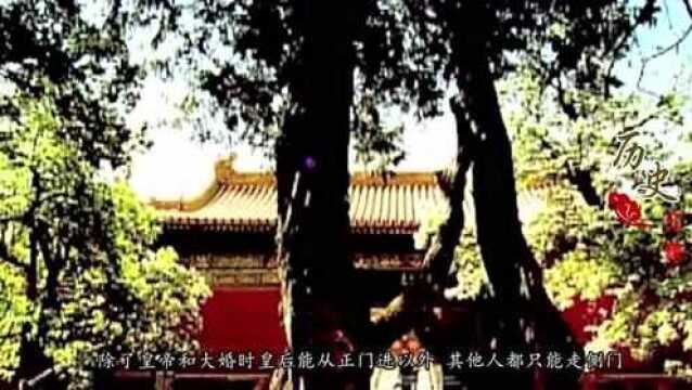 清朝灭亡后,民国要给大清门改名字,取下牌匾后看见3个大字