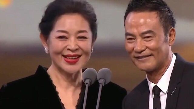 金鹰节颁奖晚会直播,王一博赵丽颖观众喜爱男女演员奖