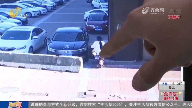 青岛:多次划车!暴躁女子送完孩子划伤9辆车,因寻衅滋事被刑拘