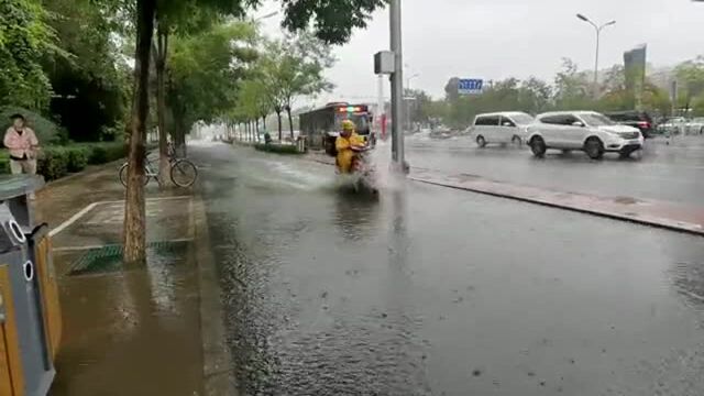 河北沧州:“烟花”来袭 已有50个站点达大暴雨