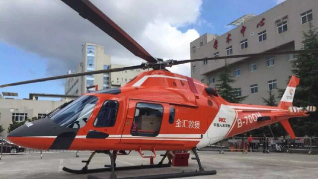 空中ICU,中国航空医疗转运,奔波于全国各家医院