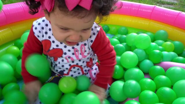 Sami and amira play Indoor Games and have fun