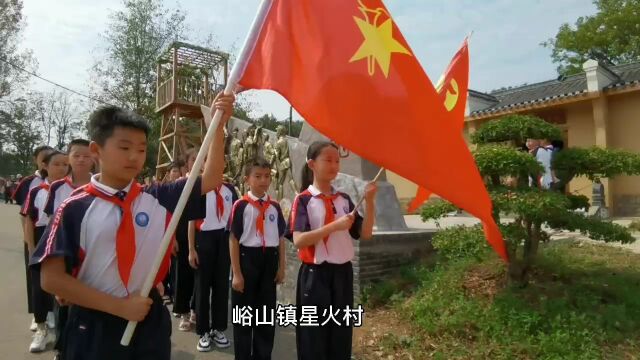 湖北襄阳组织青少年学生重温革命事迹