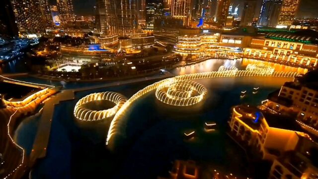 迪拜音乐喷泉(Dubai Fountain)是世界最大的喷泉也是最壮观的喷泉!音乐非常好听!