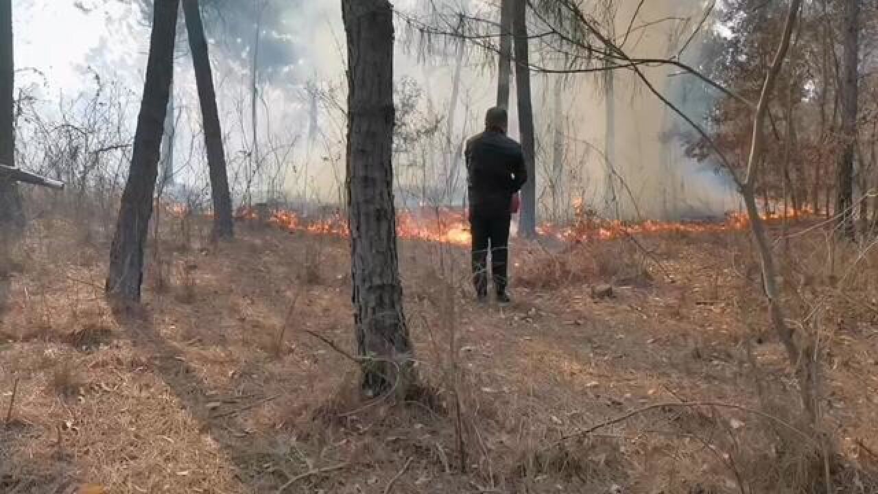 水火无情 该视频图片起警示教育作用 让大家知危险会避险 愿天下所有人每一天都能平平安安 如有侵权请联系我删除 该行为存在风险