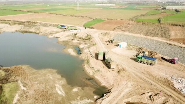 新野县潦河河道清淤治理项目现场(上庄乡樊湾村)