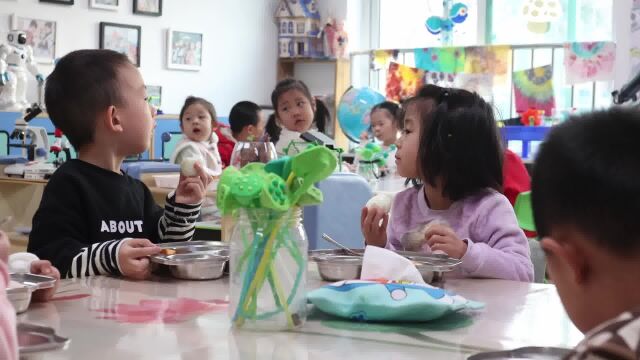 2月7日育星幼儿园开学第一天