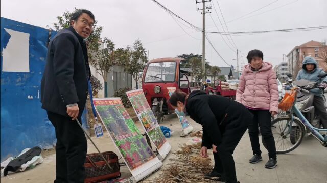 汉中集市山东老板卖果树苗,自言是高科技新品种图片诱人,真的吗