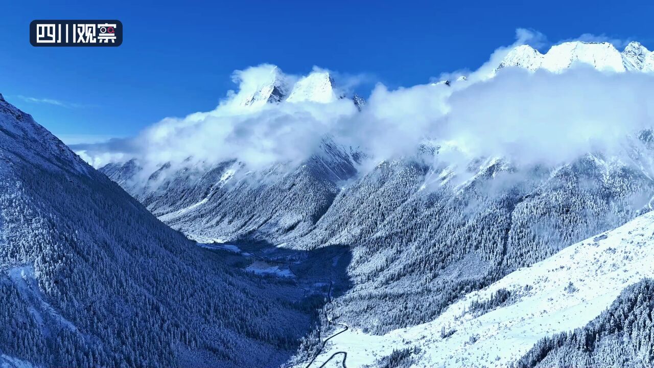 川渝好风光丨绝美“冻”人! 四姑娘山上演壁纸级风景大片