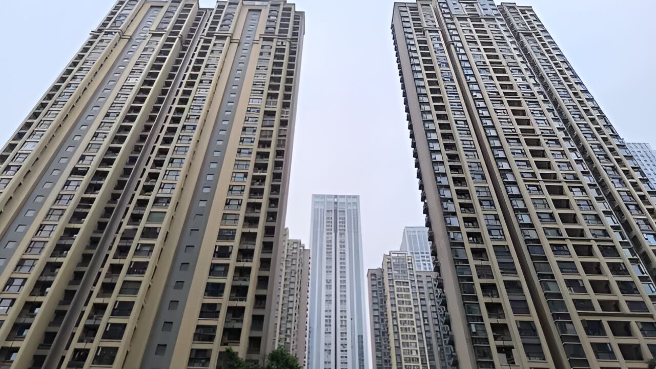 网民称希望成都恢复住房限购,成都市住建局回应