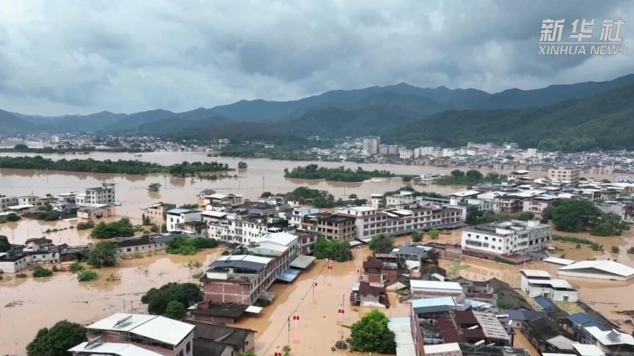 强降雨导致广东梅州5人死亡15人失联