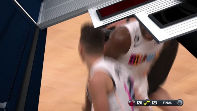 热火126-123爵士 热火三人20+希罗飞身三分献绝杀