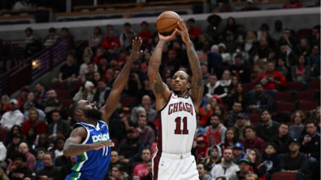 德罗赞vs独行侠集锦 中距离靓仔轻松砍下28分