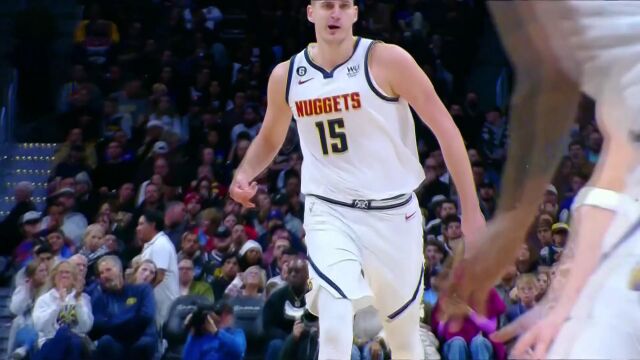 胆大心细！约基奇大手一挥击地妙传助飞波普轻松上篮