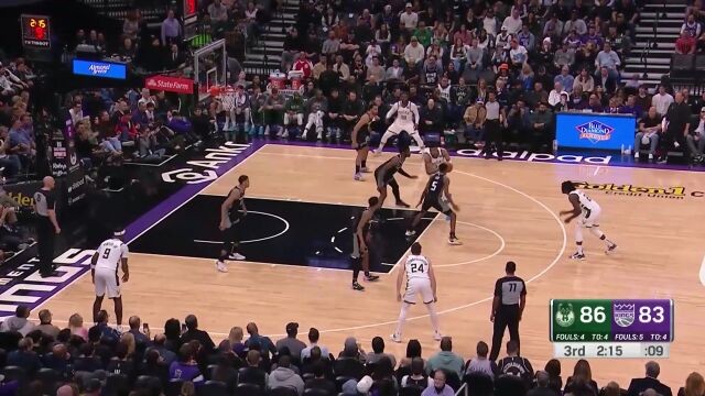 雄鹿vs国王精华回放 福克斯35分萨博尼斯大号三双难敌字母哥米德尔顿合砍77分